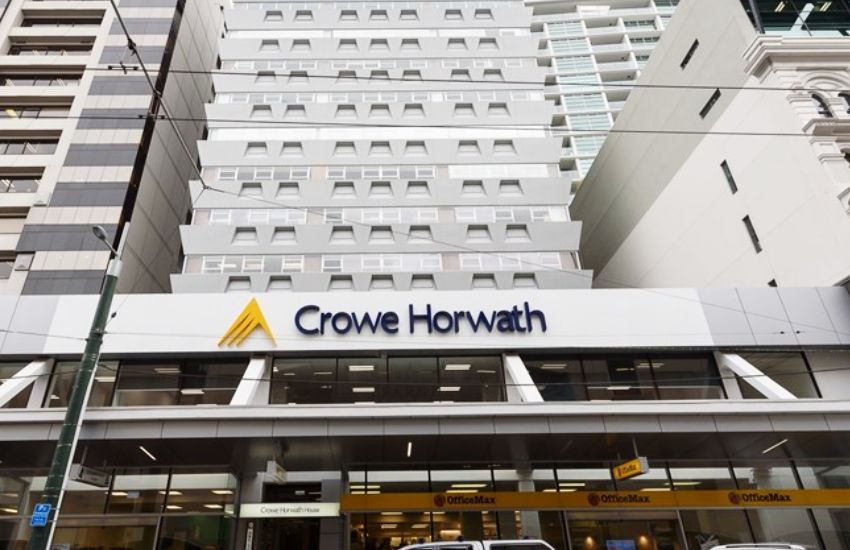 How Crowe Horwath Restored Client Trust and Boosted New Business Inquiries by 30% After Partnering with LoveReputation